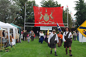 Rollo Clan Banner enters the mercat